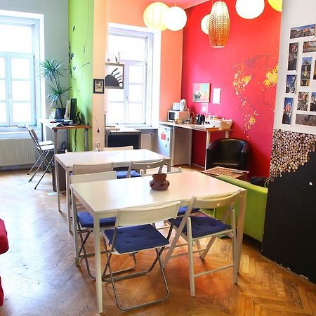 Hostel Zeppelin 卢布尔雅那 外观 照片